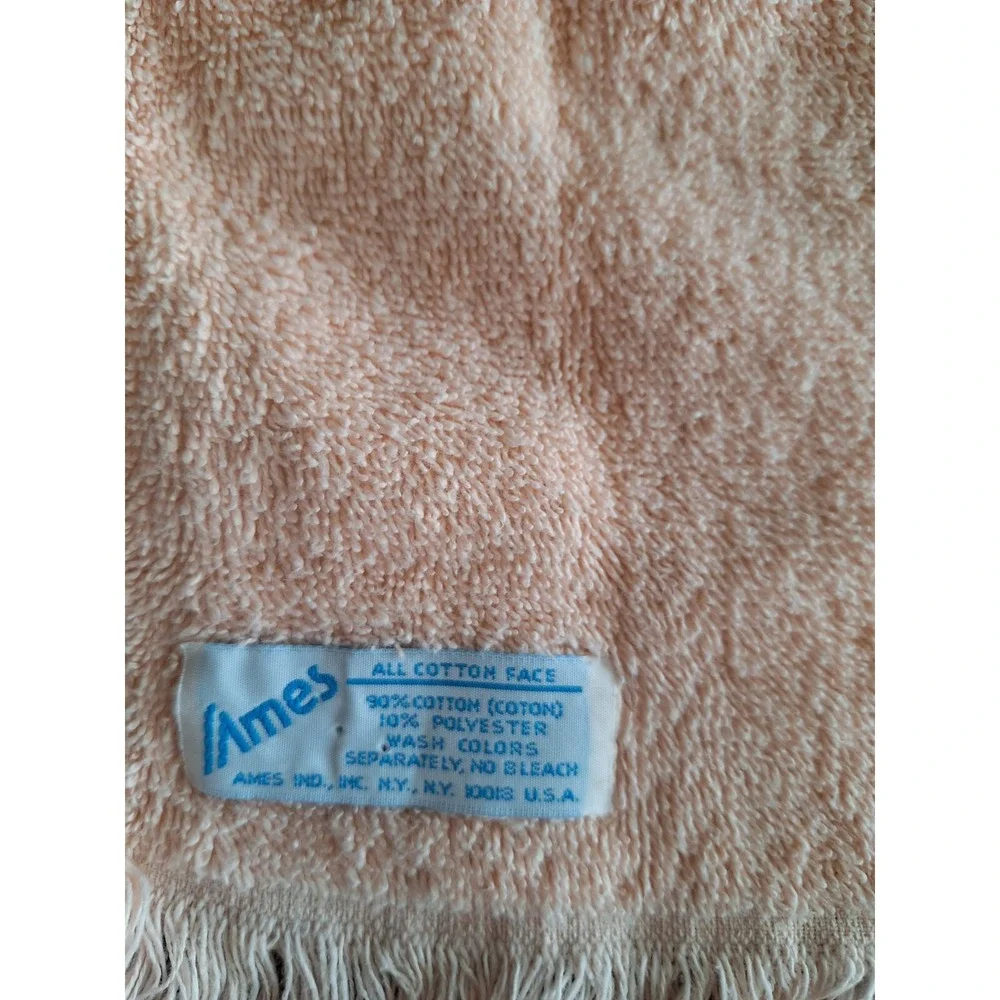 Vantage Ames Towels 1 Bath 1‎ Hand Pink Shell Embroidered Beachy USA Made